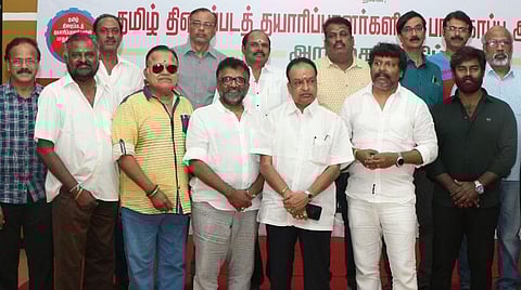 இறுதிக்கட்டப் பணிகளுக்கு தமிழக அரசு அனுமதி: தயாரிப்பாளர்கள் நன்றி