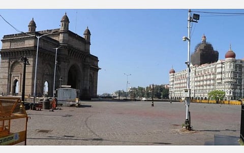 மே மாதம் இறுதி வரை ஊரடங்கு நீட்டிக்கப்படலாம்: மகாராஷ்டிர முதல்வர் தகவல்