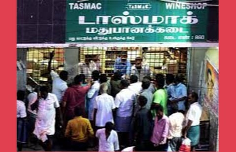 தமிழகத்தில் மதுக்கடைகள் மூடல்; டாஸ்மாக் நிர்வாகம் அதிகாரபூர்வ அறிவிப்பு: நேற்றைய விற்பனை ரூ.122 கோடி