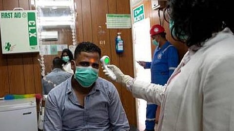 குமரியில் கரோனாவால் பாதிக்கப்பட்டோர் எண்ணிக்கை 28 ஆக உயர்வு: வெளியூர்களில் இருந்து வருவோர் மூலம் நாளுக்கு நாள் அதிகரிக்கும் தொற்றால் மக்கள் அச்சம்