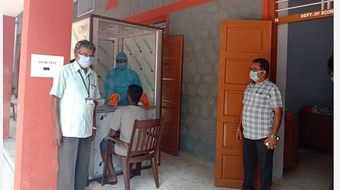 வெளியூரில் இருந்து வருவோருக்கு ஆரல்வாய்மொழியில் நடந்துவரும் சளிப் பரிசோதனை.