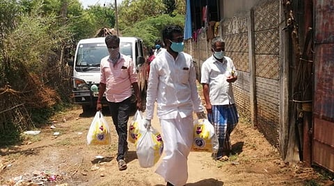 இயன்றபோது மட்டுமல்ல; இயலாதபோதும் செய்வதுதான் உதவி!- பள்ளித் தாளாளரின் கரோனா சேவை