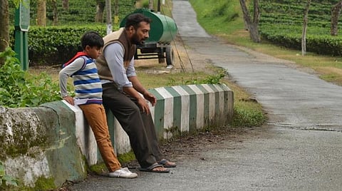 இந்தியில் அறிமுகமாகும் 'ரேடியோ பெட்டி' இயக்குநர்