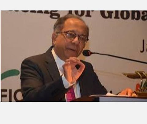 ஒவ்வொரு நிதிப்பிரச்சினையின் போதும் ஆர்பிஐ கதவை மத்திய அரசு தட்டிக் கொண்டிருந்தால், ரிசர்வ் வங்கி பலவீனமடையும்: முன்னாள் தலைமை பொருளாதார ஆலோசகர் கவுஷிக் பாசு விமர்சனம்