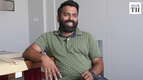 சந்தோஷ் நாராயணன் பிறந்த நாள் ஸ்பெஷல்: தனித்துவம் வாய்ந்த இசையமைப்பாளர்