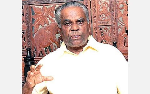 தலைமைச் செயலர் விவகாரத்தில் மக்களவையில் உரிமை மீறல் நடவடிக்கை எடுக்க முயற்சிப்பது துரதிர்ஷ்டவசமானது- ஓய்வுபெற்ற ஐஏஎஸ் அதிகாரி தேவசகாயம் கருத்து