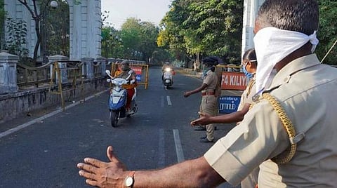 புதுச்சேரியில் ஊரடங்கு நீட்டிக்கப்படுமா?- அமைச்சரவை கூட்டத்தில் இன்று முடிவு