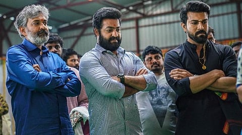 கடமைக்கு வெளியிட விரும்பவில்லை: 'ஆர்.ஆர்.ஆர்' படக்குழு