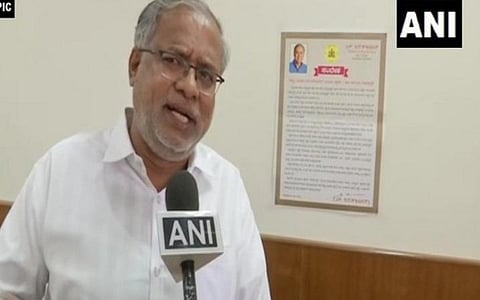 கர்நாடகா மாநில கல்வி அமைச்சர் எஸ்.சுரேஷ் குமார்