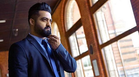 ராஜமௌலியால் உருவாக்கப்பட்ட 'ஆர்.ஆர்.ஆர்' ஒரு அற்புதமான படம்; பிறந்த நாள் கொண்டாடும் ஜூனியர் என்.டி.ஆர் ரசிகர்களுக்கு வேண்டுகோள்