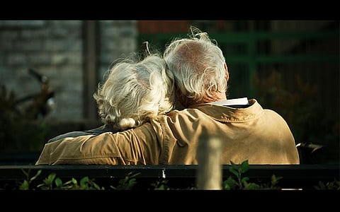 85 வயதில் இப்படியொரு காதலா?