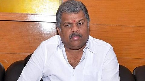 கடனுக்கான தவணையை ஒத்திவைப்பது போதாது; 6 மாதங்களுக்கு வட்டியைத் தள்ளுபடி செய்க: வாசன்