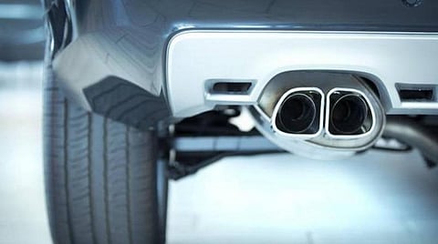 உச்ச நீதிமன்றத்தில் வழக்கு நடந்து வருவதால் பிஎஸ்.4 வகை வாகன பதிவு தற்காலிகமாக நிறுத்தம்