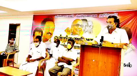 திமுக வழக்கறிஞர்கள் ஆலோசனைக் கூட்டத்தில் பொன்முடி பேசுகிறார்.