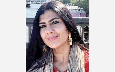 கலை ரசனையை வளர்க்க இலவச பயிற்சி: இணையத்தில் சொர்ணமால்யாவின் கலைப் பணி