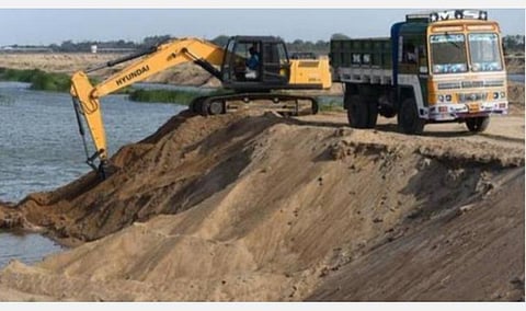விவசாயிகள் பெயரில் தமிழகத்தில் நடக்கும் மணல் கொள்ளை: தடுத்து நிறுத்த முத்தரசன் வலியுறுத்தல்