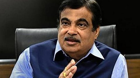 பொருளாதாரத்தை சீர்படுத்த மாநில அரசுகளும் 20 லட்சம் கோடி ரூபாய் வழங்க வேண்டும்: நிதின் கட்கரி