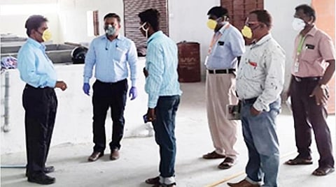 வணிக நிறுவனங்கள், இறைச்சிக் கடைகளில் வாடிக்கையாளர்களுக்கு டோக்கன்: நெல்லை மாநகராட்சி அறிவுரை