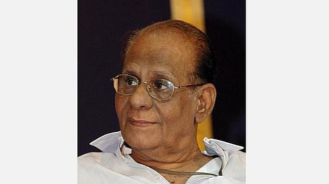 உடலில் கதர்ச்சட்டை; உள்ளத்தில் கம்யூனிஸம்; எளிமை சினிமாவின் பிரமாண்டம்... முக்தா சீனிவாசன்!