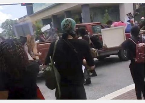 பிடிபட்ட ட்ரக்.