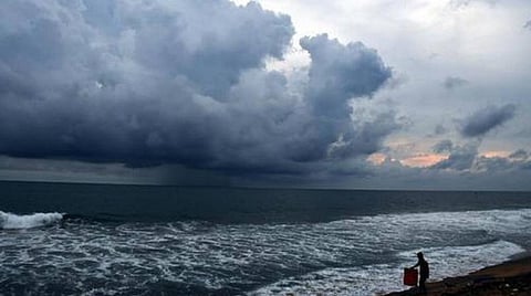 அரபிக் கடலில் உருவாகிறது புதிய புயல்: கடலோர பகுதிகளில் கனமழை எச்சரிக்கை