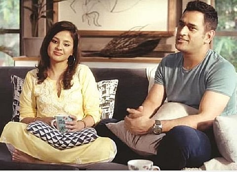 தோனி, அவரின் மனைவி சாக் ஷி தோனி : படம் உதவி இன்ஸ்டாகிராம்