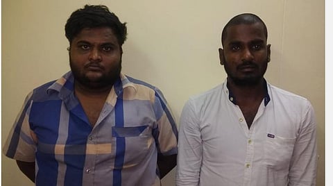 ரூ.76 லட்சம் நூதனமாக திருட்டு : ஏடிஎம்மில் பணம் நிரப்பும் ஊழியர்கள் 2 பேர் கைது