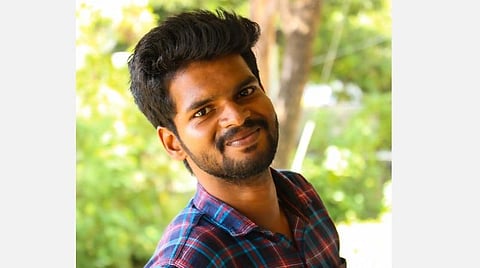 ஊரடங்கிலும் பாட்டுச் சேவை!