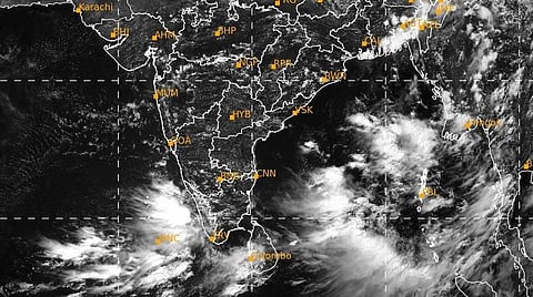 தென்மேற்குப் பருவக்காற்று மற்றும் வெப்பச் சலனம்; 5 மாவட்டங்களில் கனமழை வாய்ப்பு: வானிலை ஆய்வு மையம்