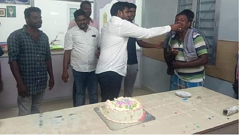 ஊராட்சி அலுவலகத்தில் இரவில் நண்பர்களுடன் பிறந்தநாள் கொண்டாட்டாடிய துணைத் தலைவர்: மீண்டும் சர்ச்சையில் சங்கராபுரம் ஊராட்சி