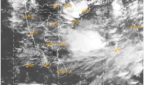மேற்குத் தொடர்ச்சி மலையை ஒட்டிய மாவட்டங்களில் மழை வாய்ப்பு: வானிலை ஆய்வு மையம்