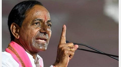 தெலங்கானாவில் 10-ம் வகுப்பு மாணவர்கள் தேர்வின்றி தேர்ச்சி- முதல்வர் சந்திரசேகர ராவ் உத்தரவு