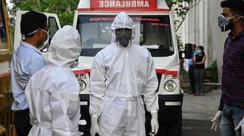 தூத்துக்குடியில் கரோனாவுக்கு 34 வயது பொறியாளர் பலி: மூன்று முதுநிலை மருத்துவ மாணவர்களுக்கு தொற்று உறுதி- கரோனா பலி எண்ணிக்கை மூன்றாக அதிகரிப்பு