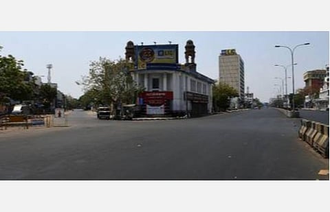 2 ஞாயிற்றுக்கிழமைகளில் எந்தத் தளர்வும் இல்லாத முழு ஊரடங்கு: முதல்வர் பழனிசாமி அறிவிப்பு