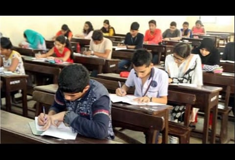 மருத்துவப் படிப்புகளுக்குத் தேர்வுகள் உண்டு: புதுச்சேரி பல்கலைக்கழகம் அறிவிப்பு