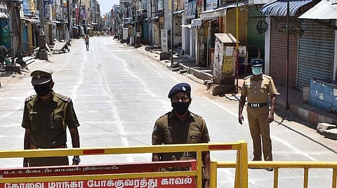 பாதுகாப்புப் பணியில் போலீஸார்