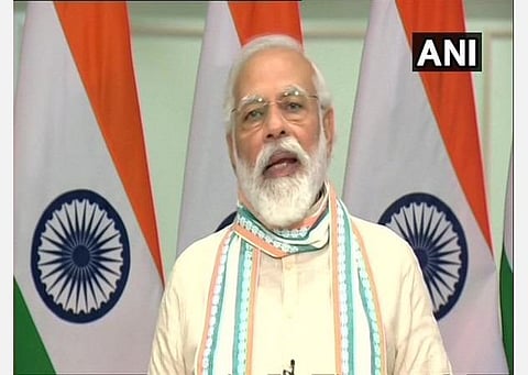 கரோனாவிலிருந்து நாம் எப்போது விடுபடுவோம் என்று தெரியாது: 2 அடி தூர சமூக இடைவெளி, முகக்கவசம் அவசியம்: பிரதமர் மோடி வலியுறுத்தல்