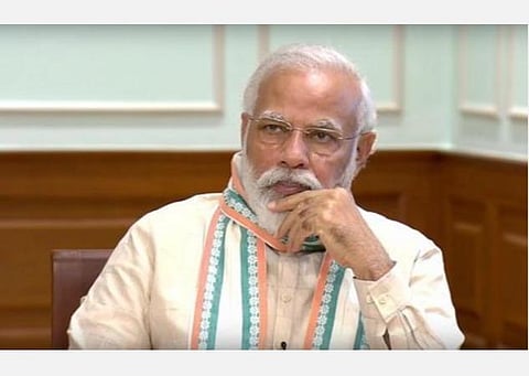 ஓராண்டில் ஒரு சவால் வந்தாலும் 50 சவால்கள் வந்தாலும் ஆண்டைக் குறைகூறலாமா? இது சரியில்லை, கண்டிப்பாகச் சரியில்லை: மன் கி பாத்தில் பிரதமர் மோடி