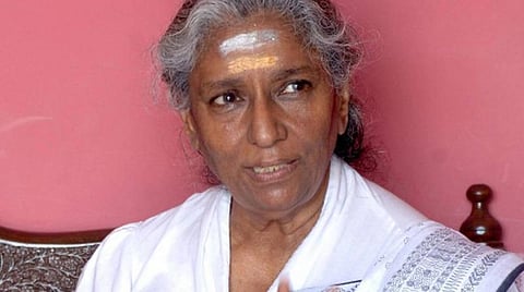 ஜானகி அம்மா நலமுடன் இருக்கிறார்: மகன் முரளி கிருஷ்ணா