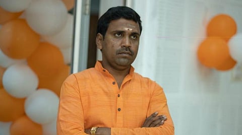 இசக்கியப்பன்.