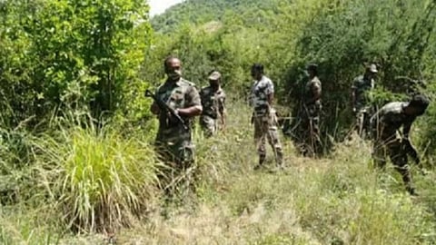 மேற்குத் தொடர்ச்சி மலையில் நக்சல் தடுப்புப் பிரிவினர் தீவிர சோதனை