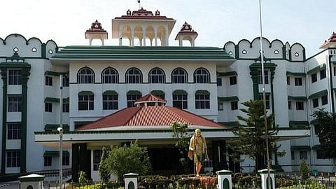 தமிழக முதல்வரின் தொகுதிக்கு காவிரி நீரை கொண்டு செல்வதற்கு எதிராக வழக்கு: காவிரி மேலாண்மை ஆணையம் பதிலளிக்க உயர் நீதிமன்றம் உத்தரவு