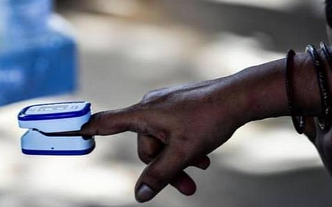 முன்னாள் ராணுவத்தினரின் ஈசிஎச்எஸ் திட்டம்; ஒரு குடும்பத்திற்கு ஒரு பல்ஸ் ஆக்ஸி மீட்டர்