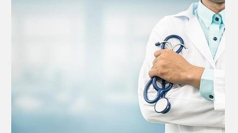 மத்திய தொகுப்புக்கு தமிழகத்தால் ஒதுக்கப்படும் மருத்துவ இடங்களில் 50% இட ஒதுக்கீடு கோரும் தமிழக அரசின் மனு: ஜூலை 13-ம் தேதிக்கு உச்ச நீதிமன்றம் ஒத்திவைப்பு