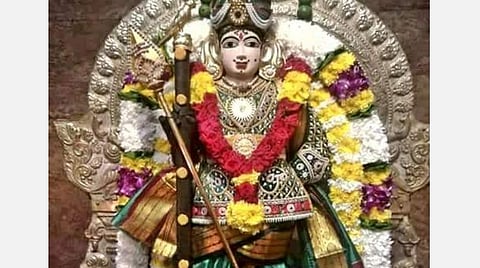 கந்தசஷ்டி கவசம்; முருக மந்திரம் சொல்லுங்கள் - கஷ்டம் நீக்கக் காத்திருக்கிறான் வெற்றிவேலன்!