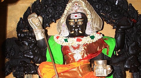 ஆடி முதல்வெள்ளி; அம்பாளுக்கு கேசரி