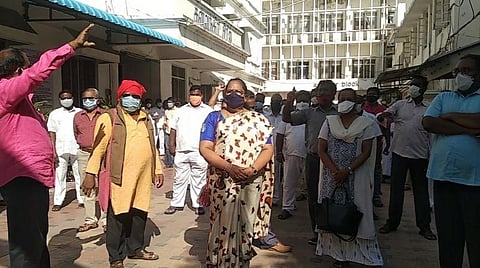 மருத்துவர்கள் போராட்டம்