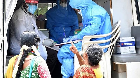 ஜூலை 26-ம் தேதி தமிழக நிலவரம்: மாவட்ட வாரியாக கரோனா தொற்று உள்ளவர்களின் பட்டியல்