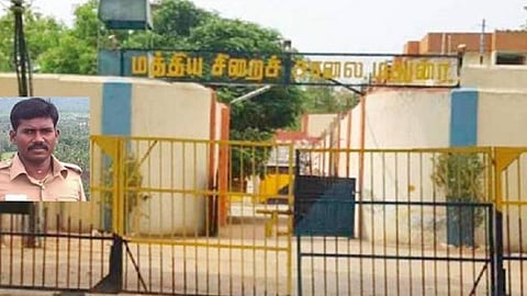 உள்படம்: காவலர் முருகன்