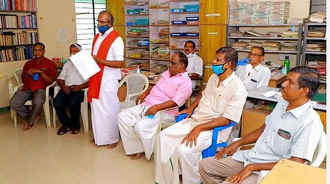 கட்டுமானத் தொழிலாளர் சங்கக் கூட்டம்.